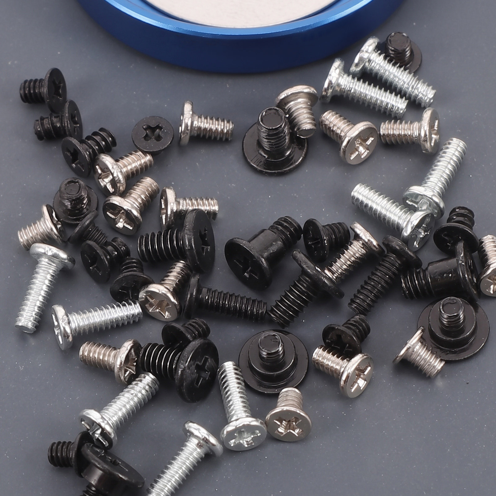 Kit de 50 Parafusos para Hardw - Gaming Console In avaliação e preço
